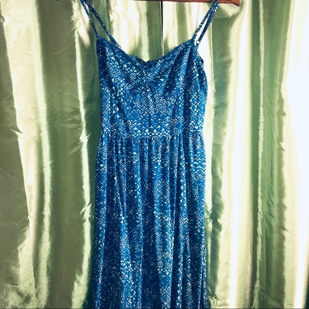 Hollister Maxi delicate blue aztec print Sz Small